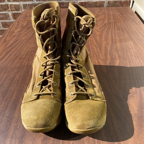Danner Tachyon Coyote Brown Tactical Boots - Picture 2 of 7